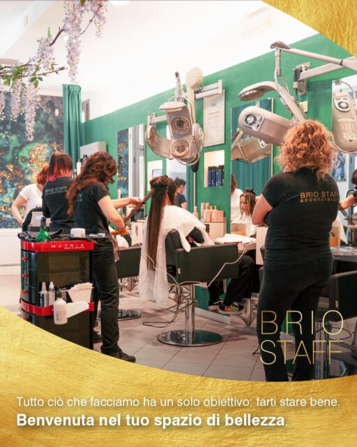 Il nostro lavoro non è solo estetica, è benessere autentico. 🌿
Dal massaggio linfodrenante ai trattamenti capelli, ogni percorso è pensato per farti sentire bene, dentro e fuori.

✨ Benvenuta nel tuo spazio di bellezza: un luogo dove ascoltiamo, valorizziamo e coccoliamo ogni tua esigenza.
📌 Prenota oggi e riscopri il piacere di prenderti cura di te.

👉Vieni a trovarci o contattaci:
📍 Viale Italia, 3 – Mantova
📞 0376 381946
✨ Scrivici per info o per prenotare il tuo prossimo trattamento.