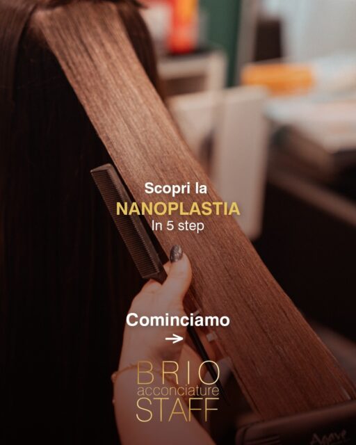 ✨ Nanoplastia BrioStaff ✨
Un trattamento studiato per disciplinare il capello, migliorandone visibilmente la qualità, senza stressarlo.
La Nanoplastia non è solo un liscio, ma un vero percorso di cura, pensato per rispettare la fibra capillare e valorizzare la bellezza naturale dei tuoi capelli.
Ecco come lavoriamo:
1️⃣ Analisi e preparazione del capello
Ogni trattamento inizia con un’attenta valutazione della struttura del capello.
Scegliamo il percorso più adatto in base alle sue reali esigenze, perché ogni chioma è diversa.
2️⃣ Applicazione del trattamento nanoplastico
Il prodotto viene distribuito con precisione su tutta la lunghezza, per garantire un risultato uniforme e controllato, sempre nel rispetto del capello.
3️⃣ Fase di posa protetta
Durante il tempo di posa, i capelli vengono avvolti e protetti, permettendo agli attivi di lavorare in modo efficace e delicato all’interno della fibra capillare.
4️⃣ Sigillatura e definizione del risultato
Il trattamento viene poi sigillato per donare un effetto disciplinato, luminoso e naturale, lasciando il capello più morbido, ordinato e facile da gestire.
✨ Il risultato?
Capelli visibilmente più sani, lucidi e setosi, con un liscio naturale che non appesantisce e non altera la struttura del capello.
Da BrioStaff scegliamo solo trattamenti e prodotti pensati per preservare la salute dei capelli, accompagnandoti sempre con consulenza e attenzione.